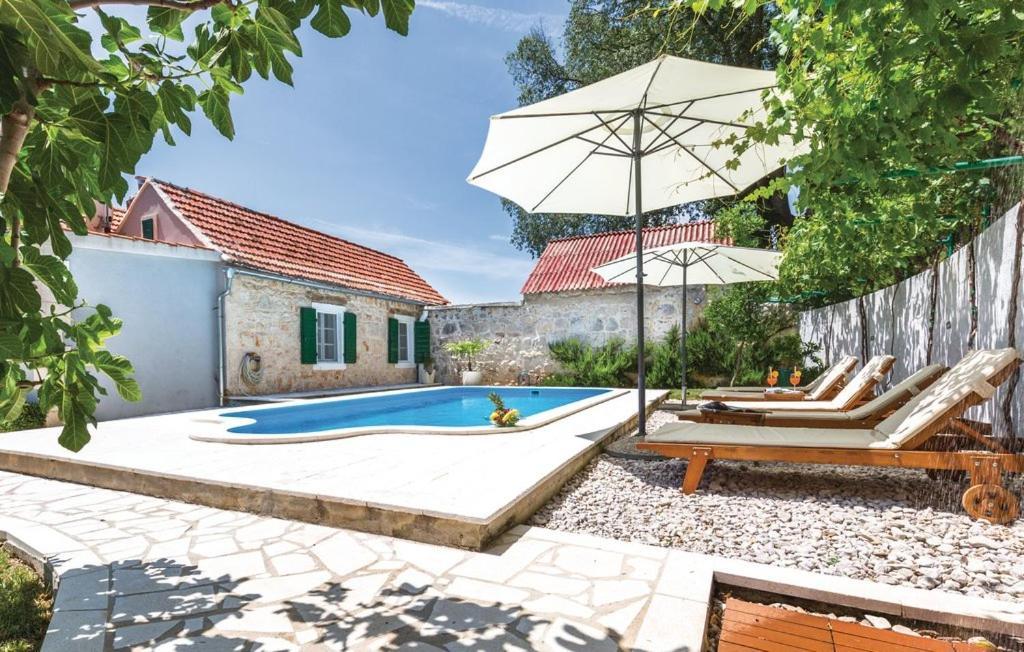 Holiday Home Zezevica - Heated Pool Šestanovac Extérieur photo