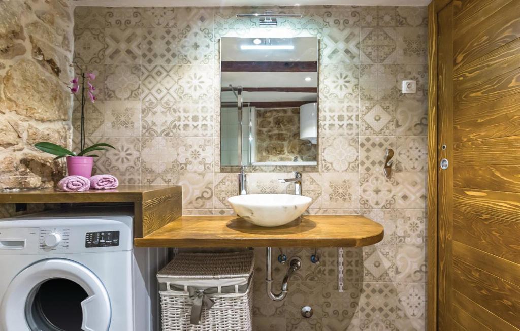 Holiday Home Zezevica - Heated Pool Šestanovac Extérieur photo